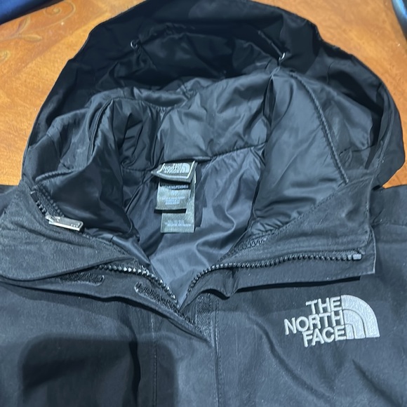 The north face women’s black HyVent, long sleeve, hooded Full - Zip jacket S/P - Picture 6 of 12